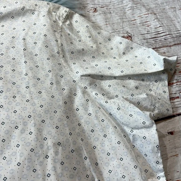 Perry Ellis Geometric Print Cotton Stretch Short Sleeve Button Down Shirt 4XLT - Picture 4 of 11